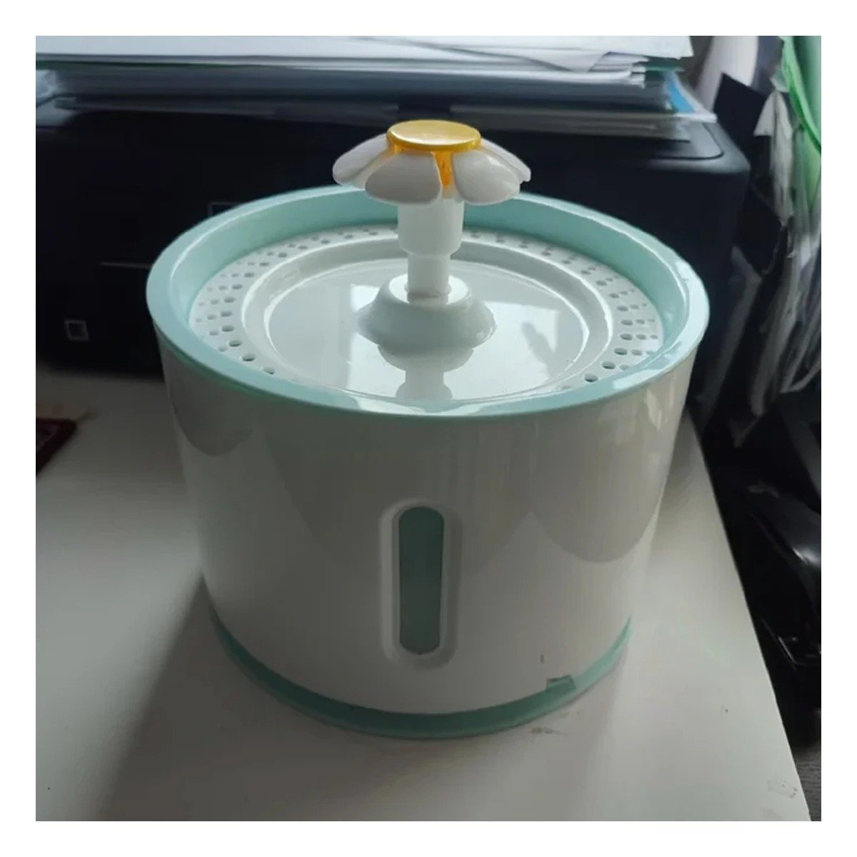 FUENTE DE AGUA CIRCULAR PET VERDE DE PLASTICO PARA HIDRATACION CON MUCHA CALMA - 1