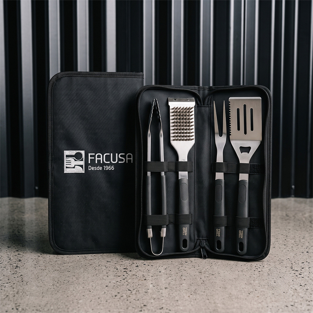 SET DE UTENSILIOS 4 PZAS PARRILLA BBQ CON MALETA DE NYLON - 6