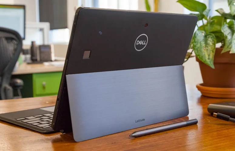 DELL LATITUDE 5290 2 EN 1 + DELL PEN STYLUS INTEL CORE I5 8GB RAM 256GB - 2