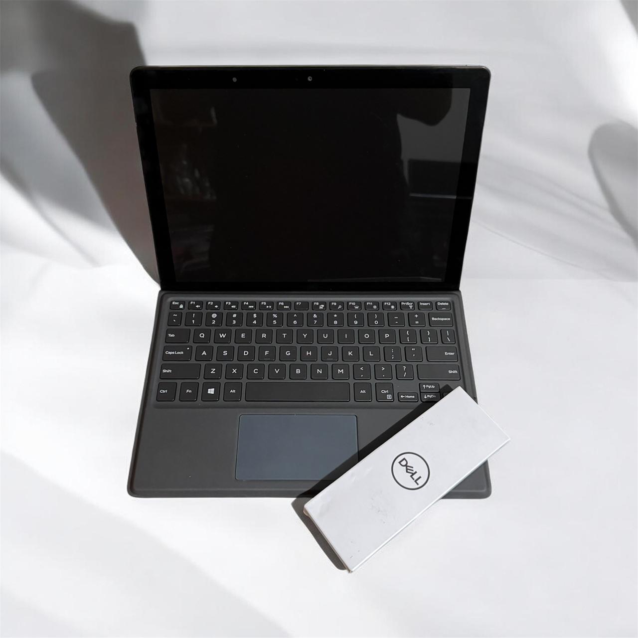 DELL LATITUDE 5290 2 EN 1 + DELL PEN STYLUS INTEL CORE I5 8GB RAM 256GB - 9