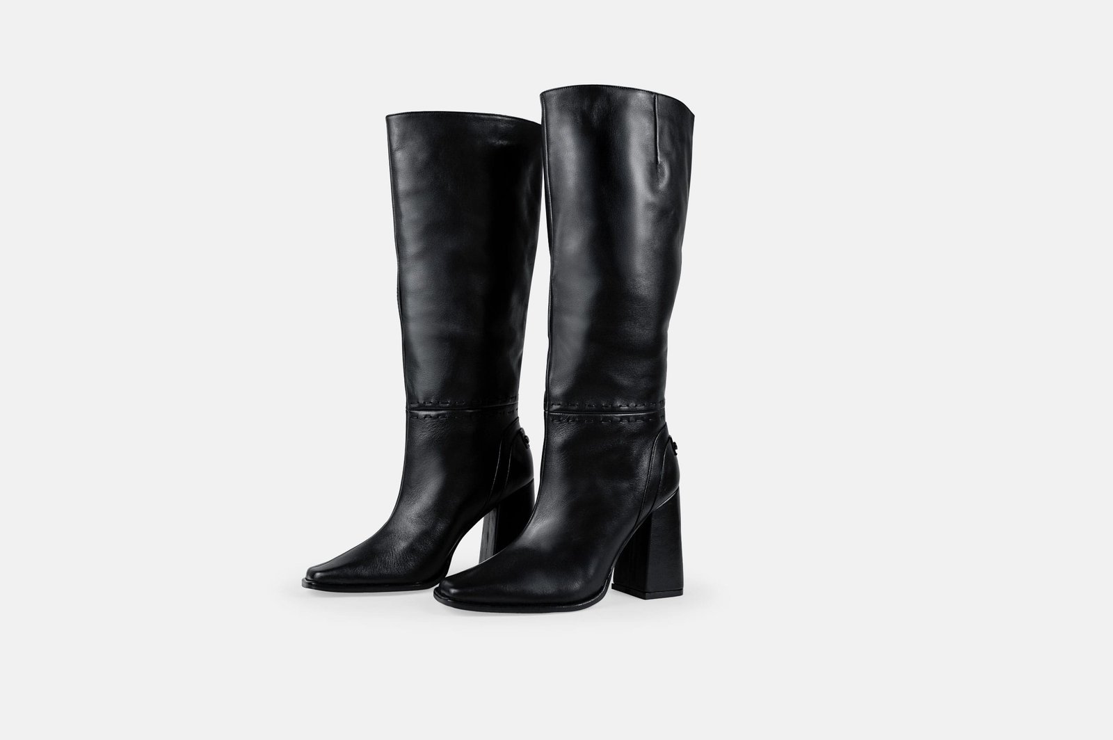 BOTA NEWTON PESPUNTE NEGRO SIN PELUCHE - 3