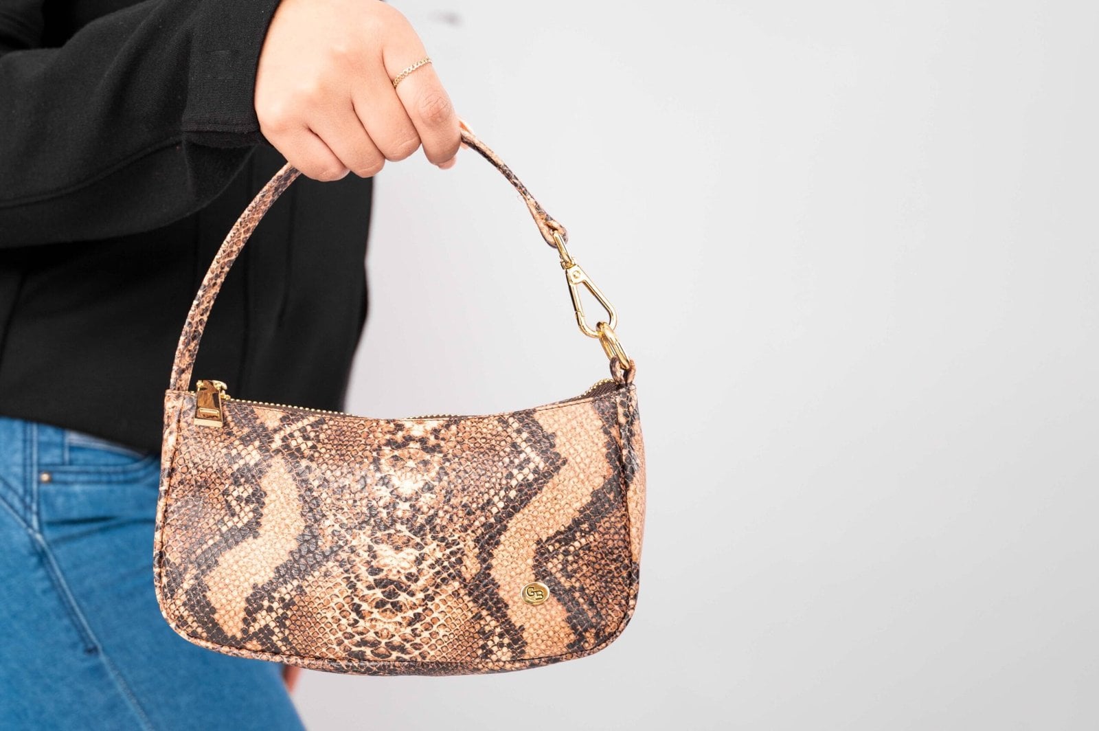 CARTERA DE MANO MUJER CUERO BIGIONI CM-01 MARRON CASCABEL + CORREA Y HEBILLAS - 3