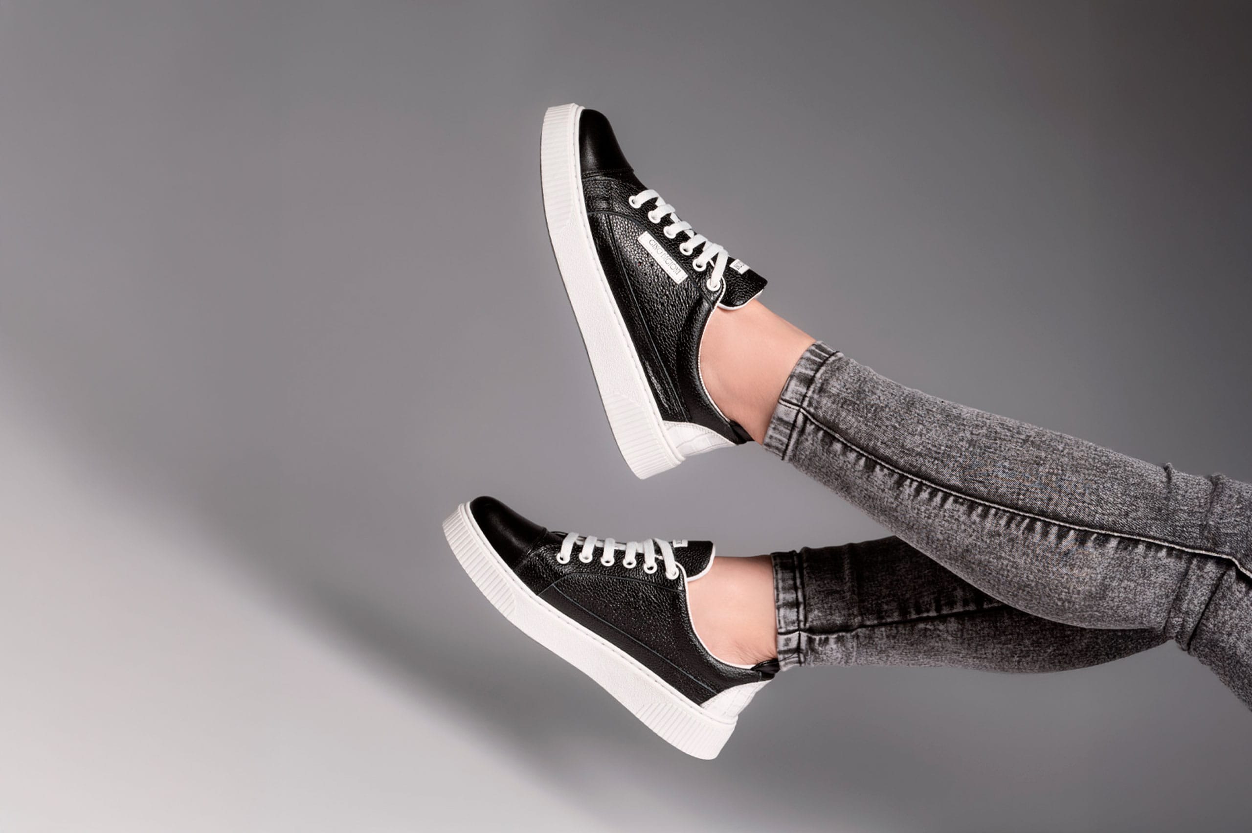 ZAPATILLAS MUJER CUERO FLOTTER BIGIONI ZA01-24 NEGRO Y BLANCO - 2