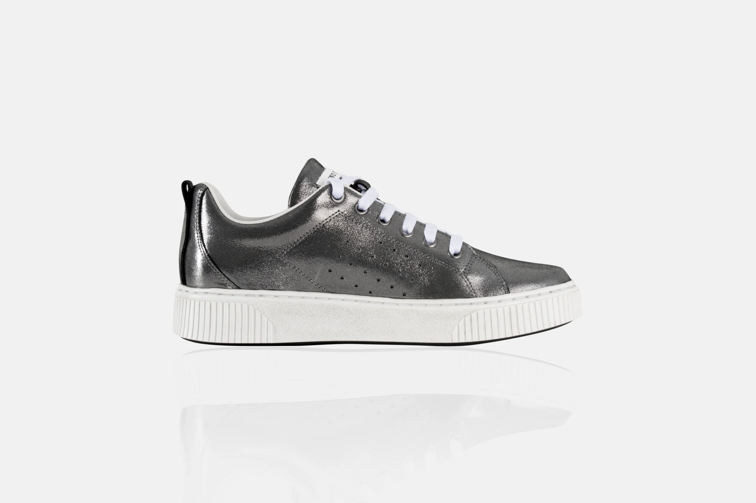 ZAPATILLAS MUJER CUERO GLITTER BIGIONI ZA46 NEGRO Y PLATA - 1