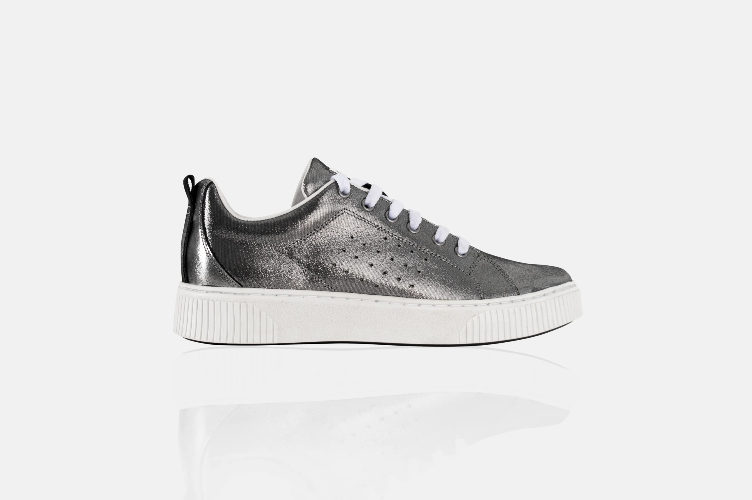 ZAPATILLAS MUJER CUERO GLITTER BIGIONI ZA46 NEGRO Y PLATA - 3