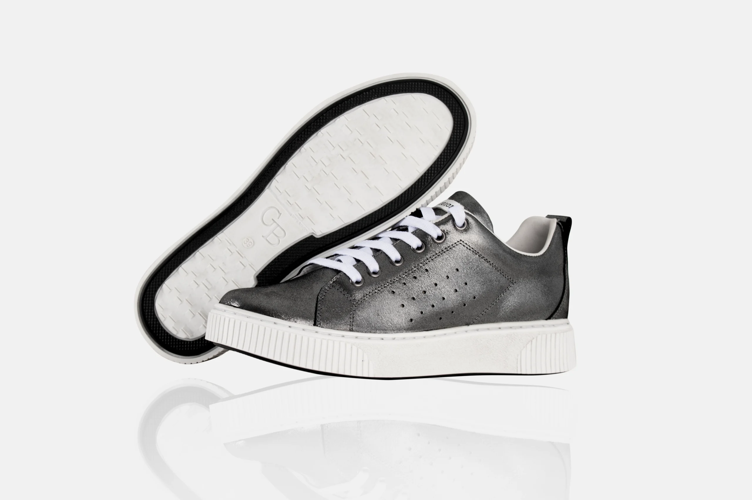 ZAPATILLAS MUJER CUERO GLITTER BIGIONI ZA46 NEGRO Y PLATA - 4