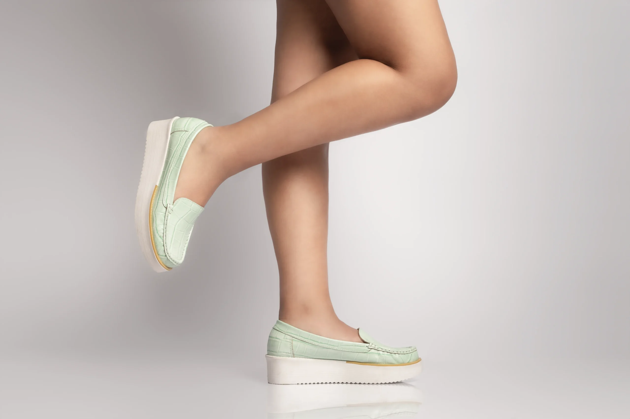 MOCASIN MUJER CUERO CROCO BIGIONI MOC VERDE - 2