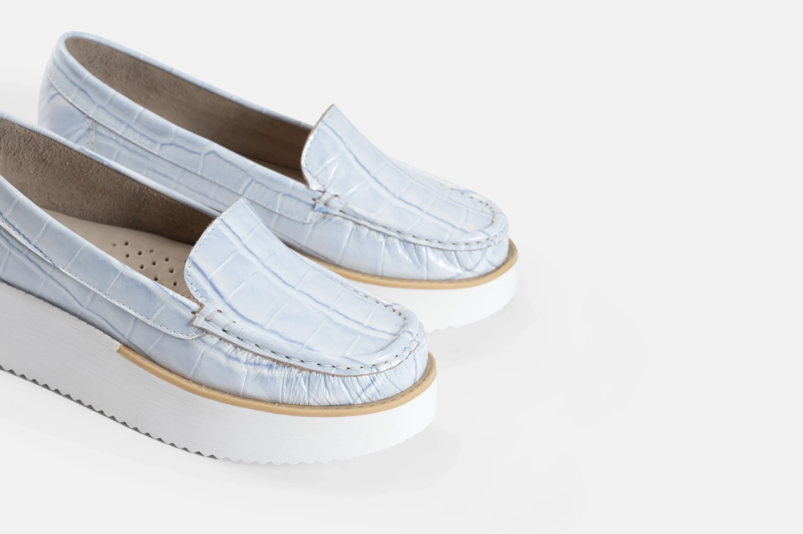 MOCASIN MUJER CUERO CROCO BIGIONI MOC CELESTE - 5