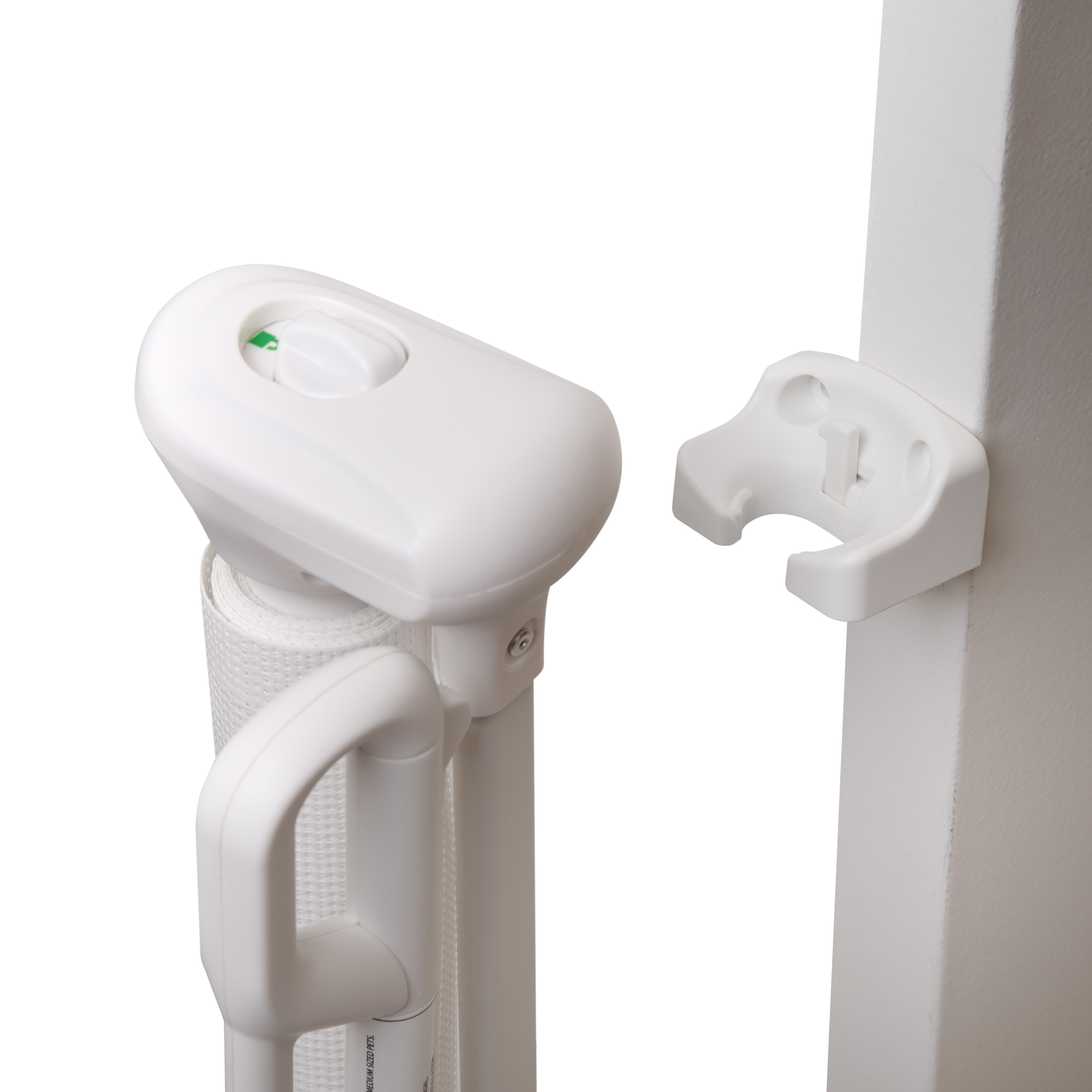 REJA DE SEGURIDAD RETRÁCTIL CARESTINO 140X84CM BLANCO - 4