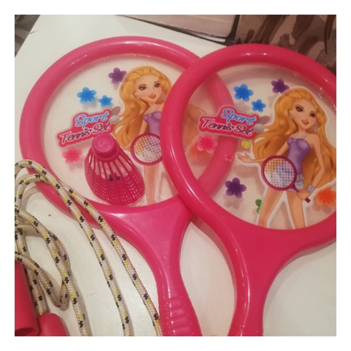 PACK2 JUEGO DE RAQUETAS Y DOS PELOTAS CON CUERDA ROSADO PARA FIESTA DE NIÑOS - 2