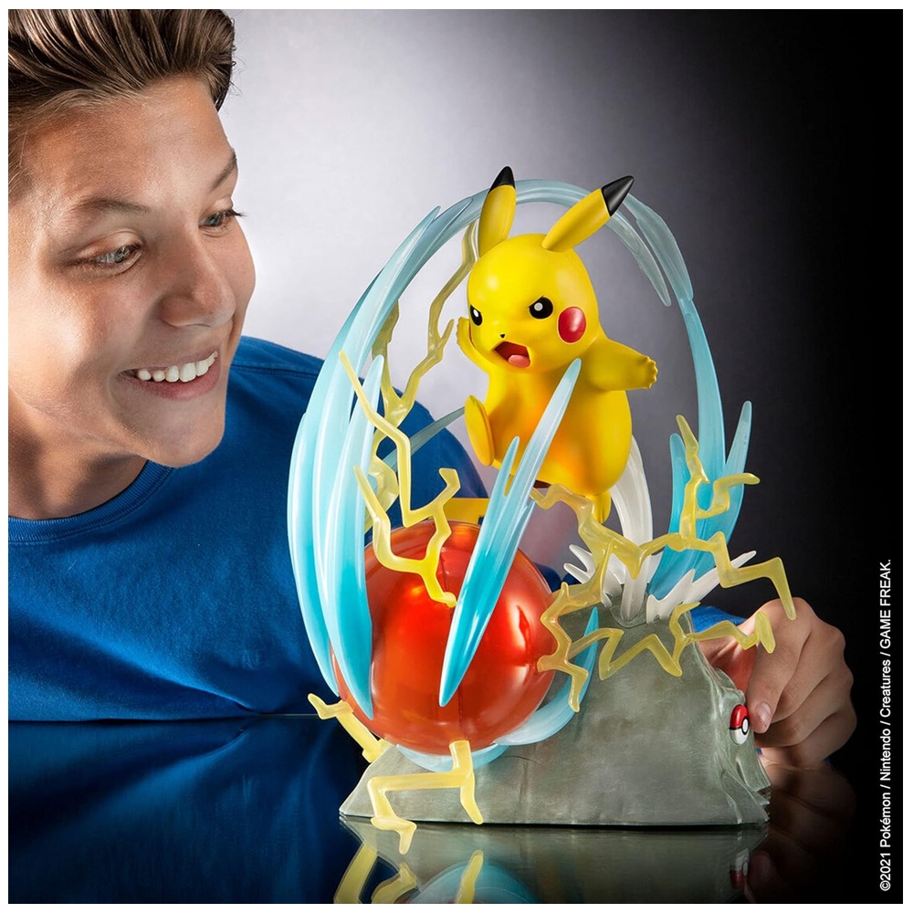 FIGURA DE COLECCIÓN POKEMON LIGHT FX PIKACHU 13 PULGADAS - 2