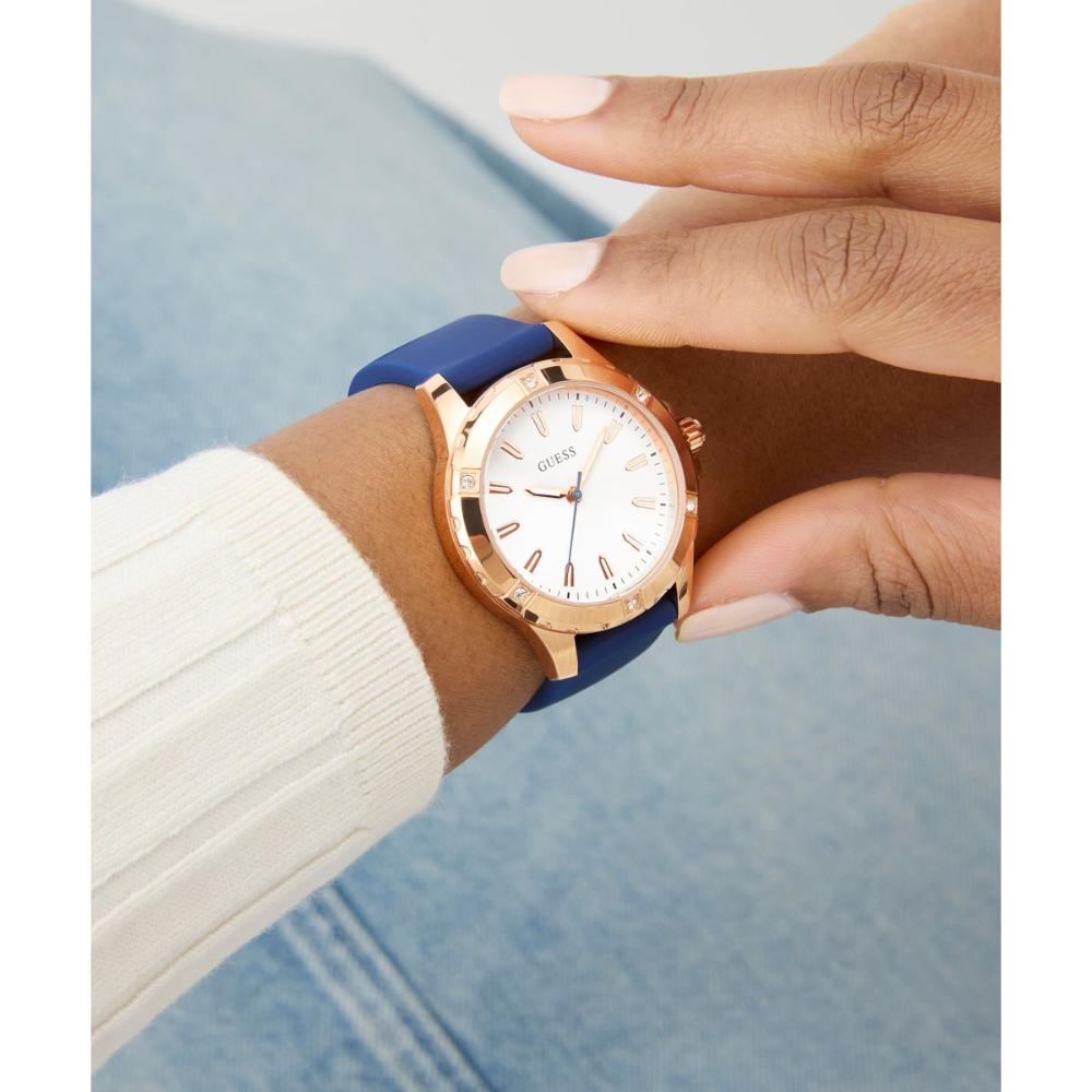 RELOJ GUESS PARA MUJER GW0949L3 - 4