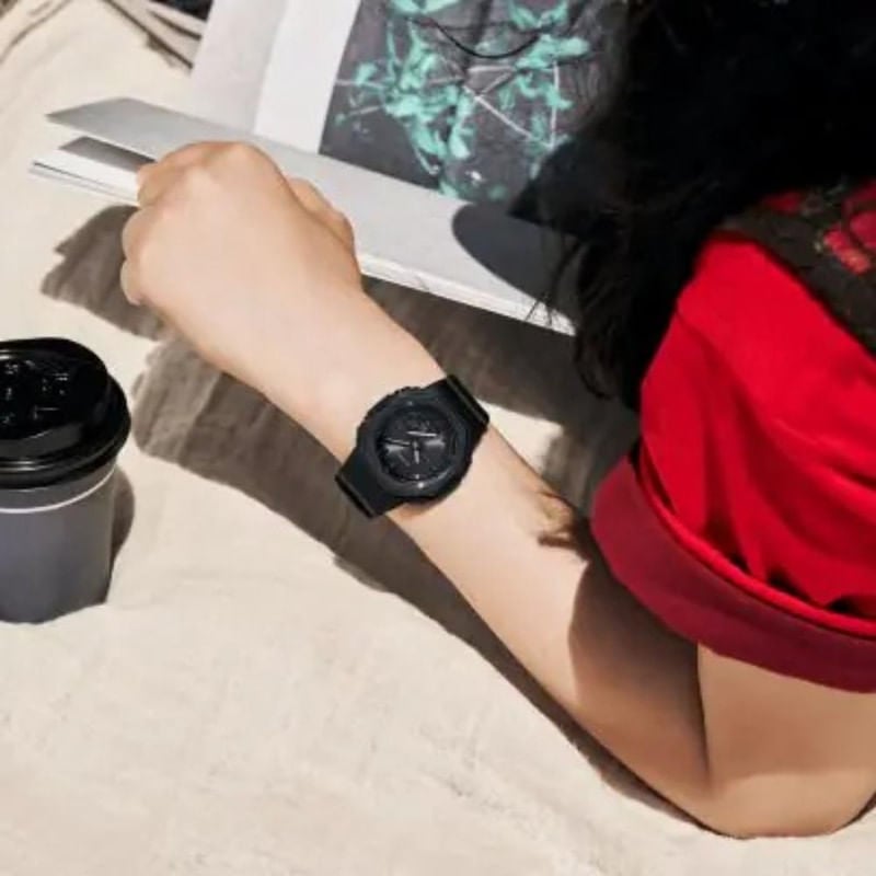 RELOJ G-SHOCK PARA MUJER GMA-P2110B-1ADR - 3