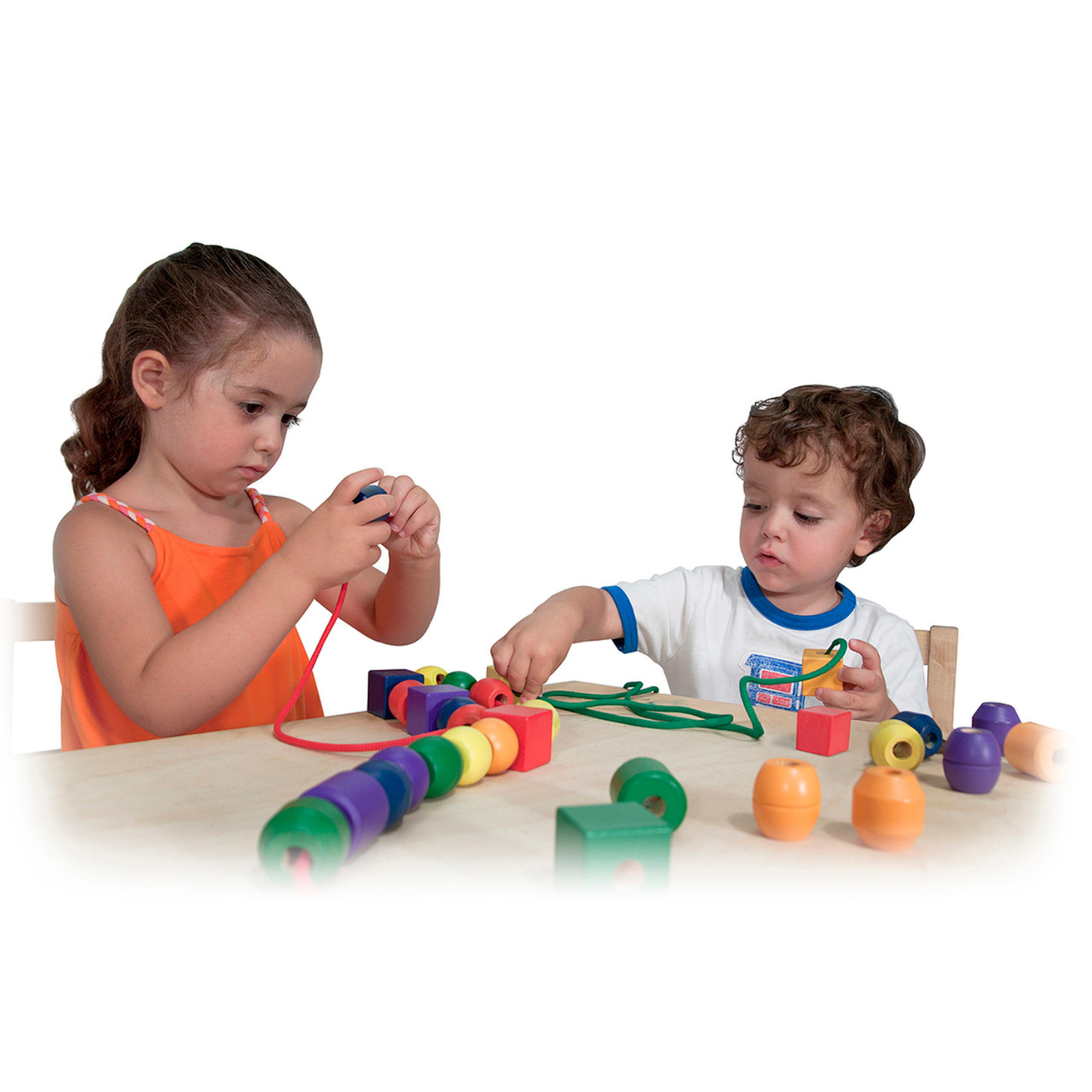 JUEGO MESA MELISSA & DOUG CUENTAS DE ENCAJES PRIMARIOS - 2