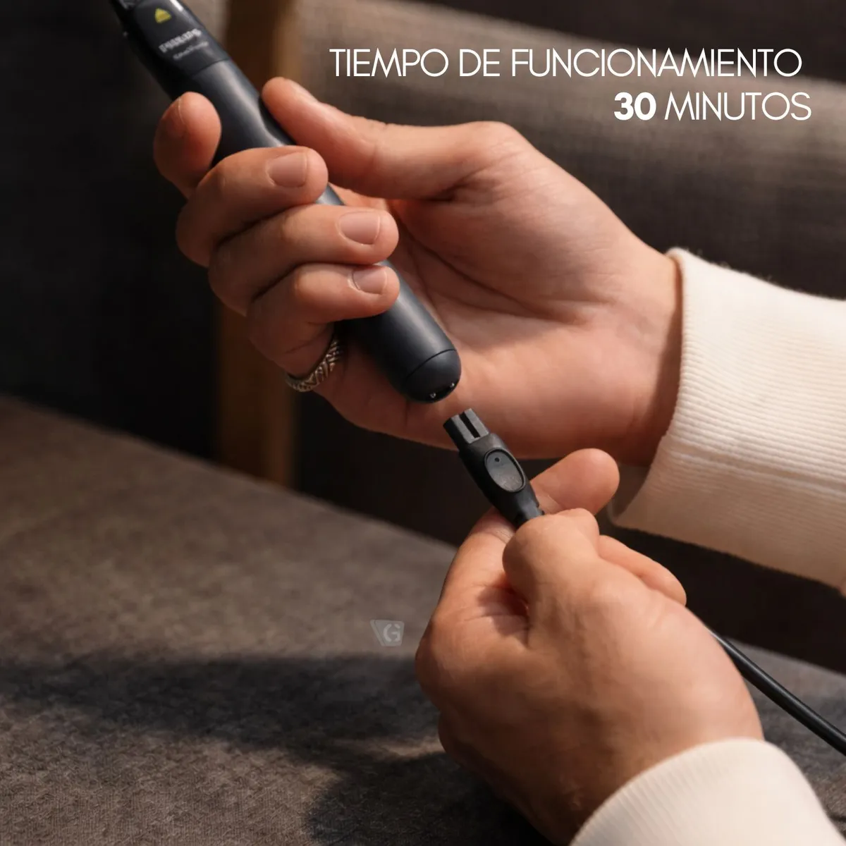AFEITADORA DE BARBA ONEBLADE QP1424 _ 10 PHILIPS