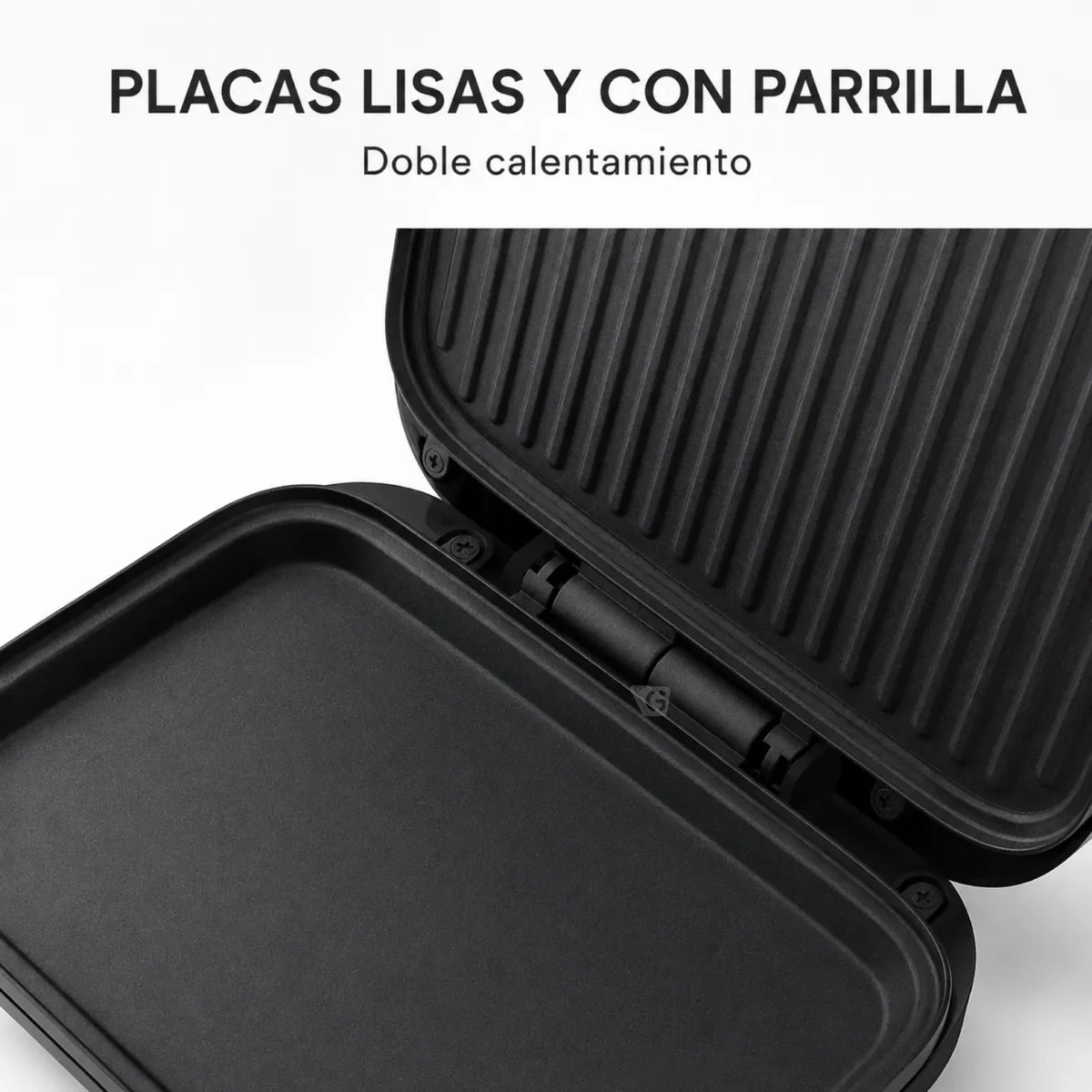 SANDWICHERA COMPACTA CON PLATOS HONDOS NEGRO CKSTSM400 OSTER - 3