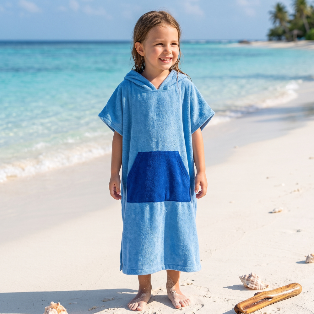 TOALLA PONCHO CAMBIADOR CELESTE PARA NIÑOS DE 6 A 11 AÑOS - 3