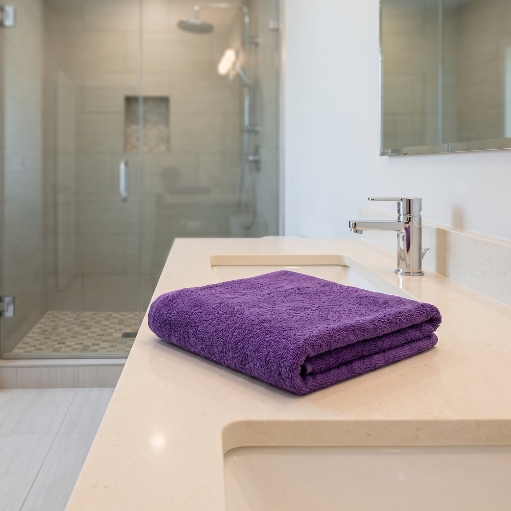TOALLA GRANDE DE CUERPO COLOR MORADO - 4