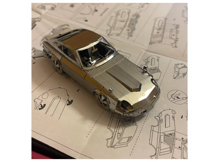 ROMPECABEZAS ARMABLE 3D NISSAN DATSUN 24OZ PARA NIÑOS Y ADULTOS - 2