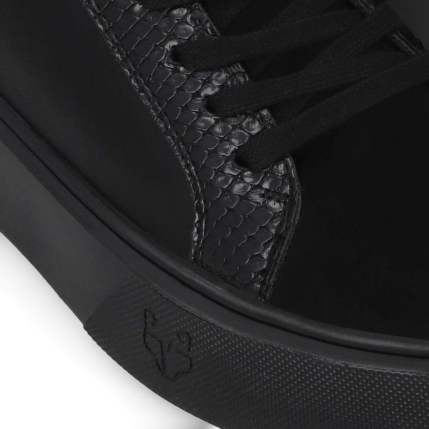 ZAPATILLA NEGRA BRILLANTE MUJER 43042 - 6