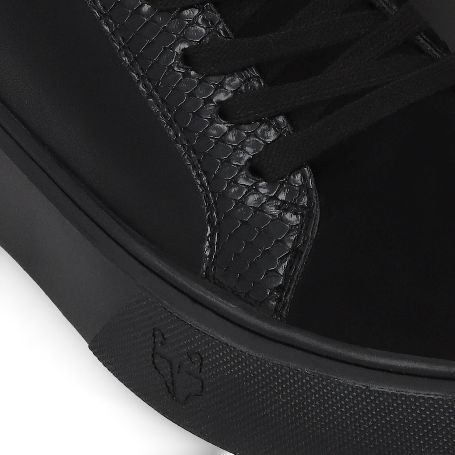 ZAPATILLA NEGRA BRILLANTE MUJER 43042 - 6