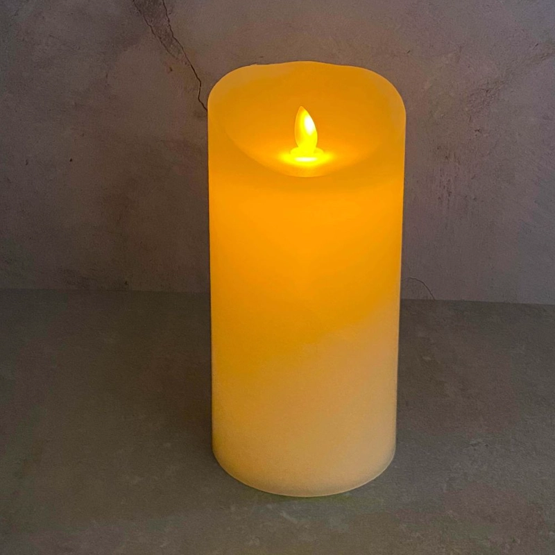 VELA LED REVESTIDA EN CERA (20CM DE ALTO X 10CM DE ANCHO) FLORIPA - 1