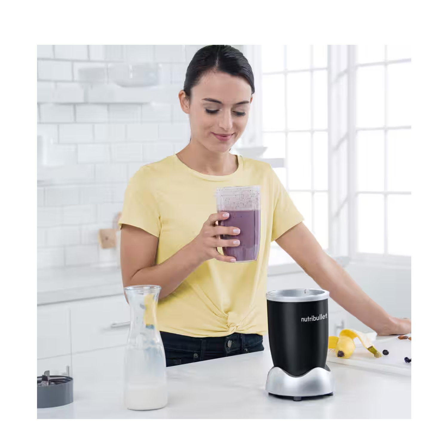 LICUADORA PORTÁTIL NUTRIBULLET 600 PARA SMOOTHIES Y BATIDOS 700ML NEGRO - 3