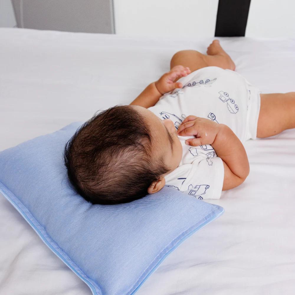 ALMOHADITA PARA CUNA CELESTE INFANTI - 2