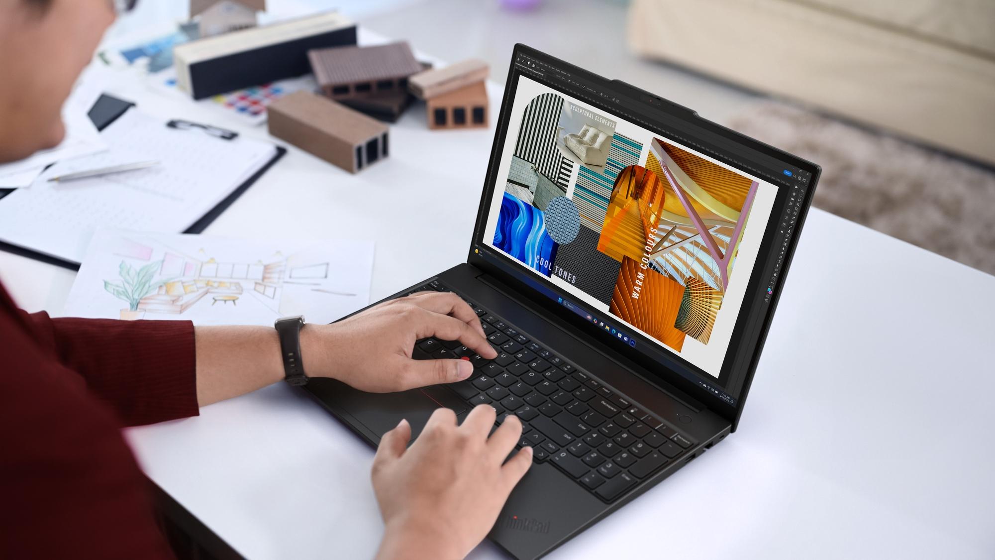 LAPTOP THINKPAD E16 GEN 3 INTEL CORE ULTRA 5 16GB 512GB WUXGA 16' - 9