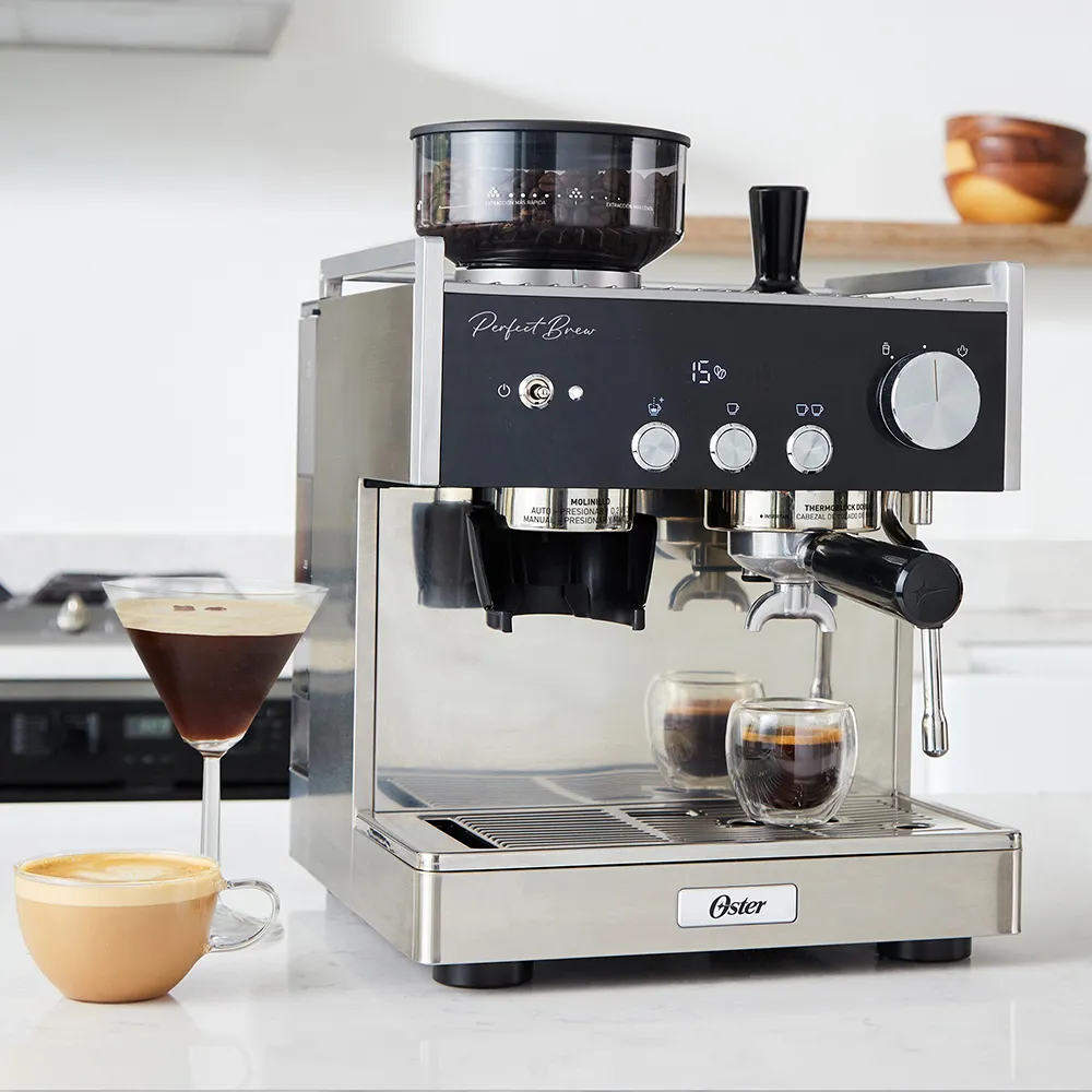 OSTER BVSTEM7400 CAFETERA AUTOMATICA ESPRESSO BARISTA MOLINILLO 2,8L - 2
