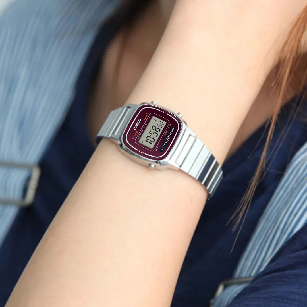 RELOJ CASIO DAMA VINTAGE BURDEO LA670WA-4D FONDO BORDÓ - 3