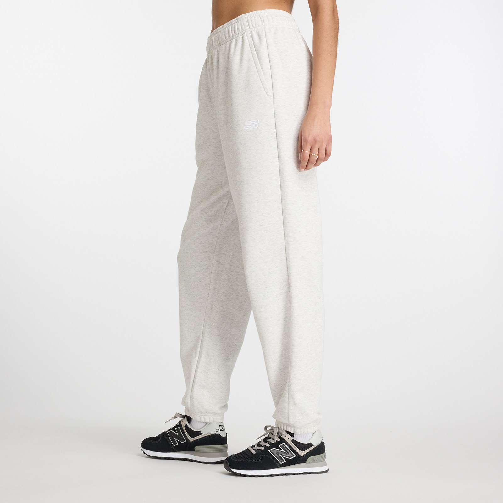 PANTALÓN JOGGER MUJER SPORT ESSENTIALS FRENCH TERRY GRIS V2 - 2
