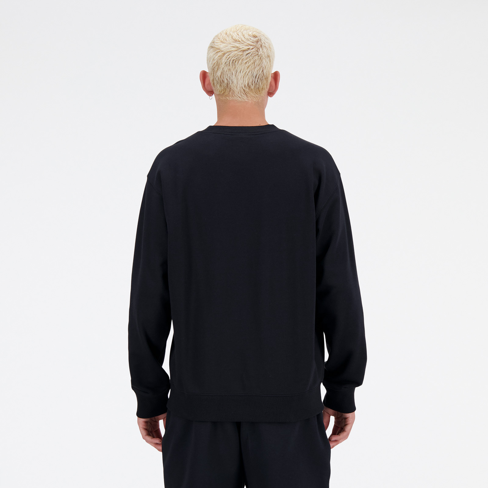 POLERAS NEW BALANCE SPORT ESSENTIALS FRENCH TERRY CREW NEGRO - 3