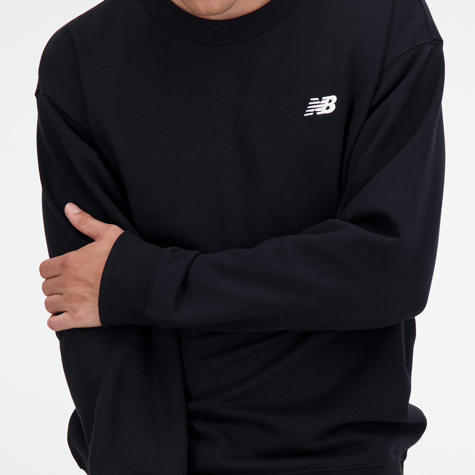 POLERAS NEW BALANCE SPORT ESSENTIALS FRENCH TERRY CREW NEGRO - 4