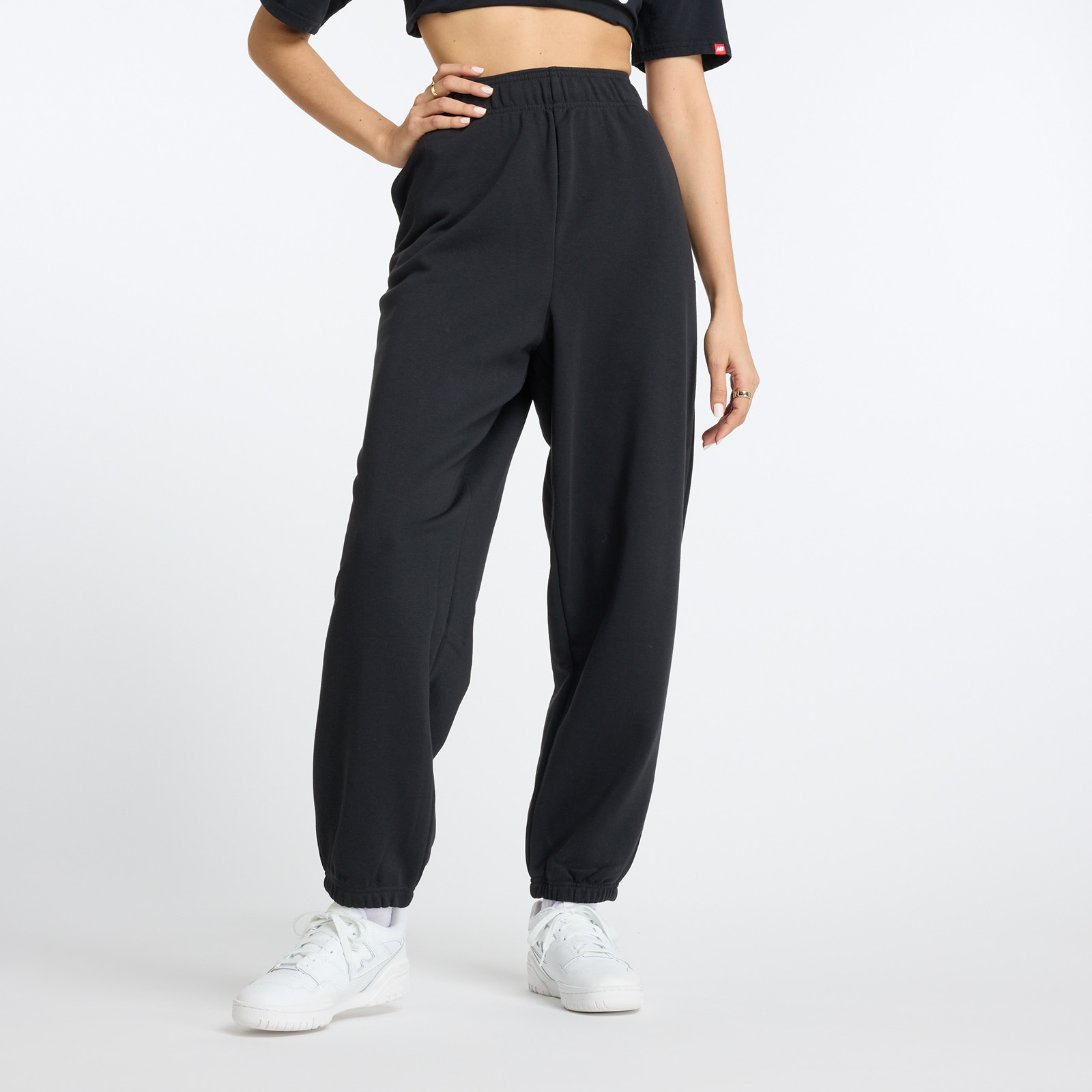 PANTALÓN JOGGER MUJER SPORT ESSENTIALS FRENCH TERRY NEGRO V2 - 1