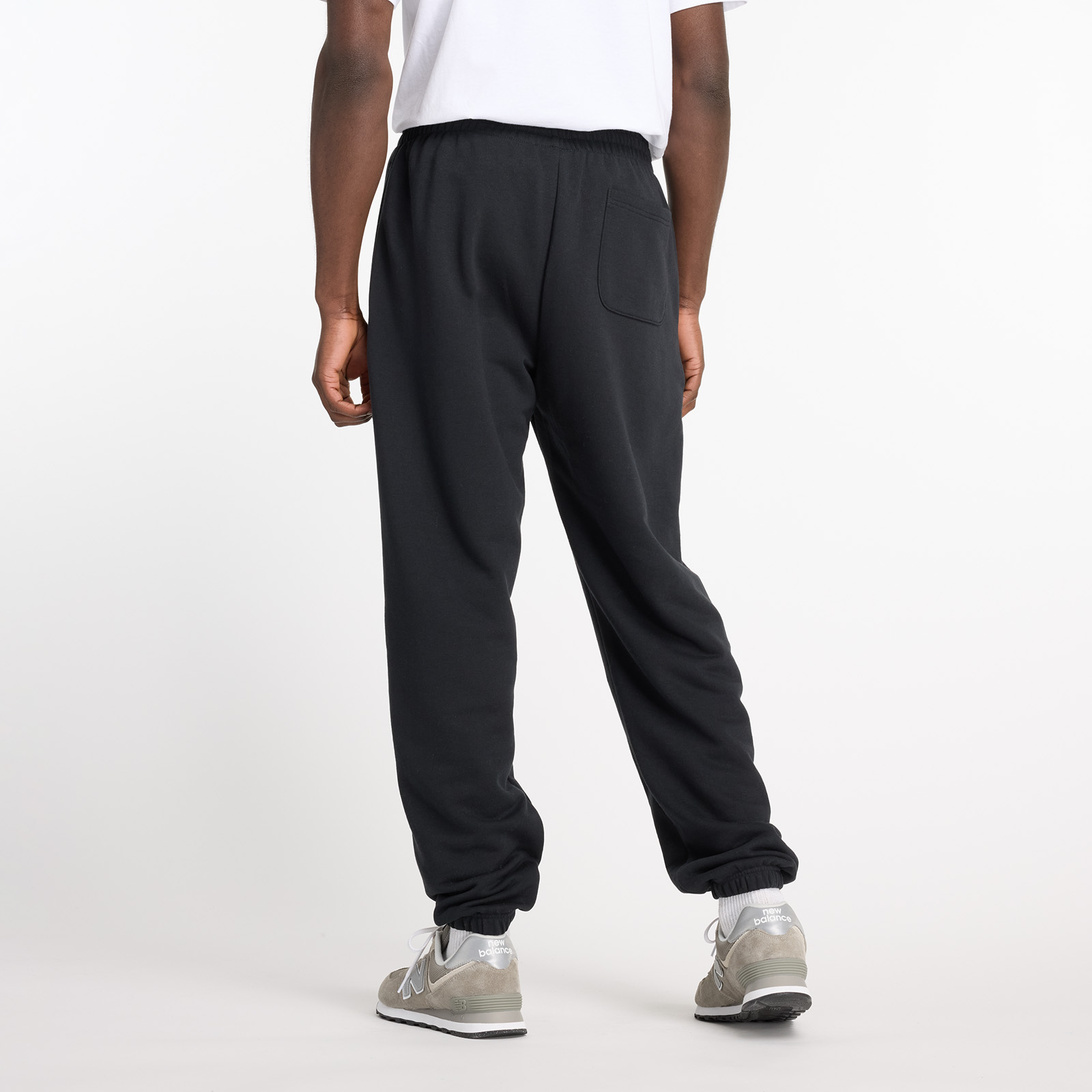 JOGGER HOMBRE SPORT ESSENTIALS FRENCH TERRY NEGRO V2 - 3