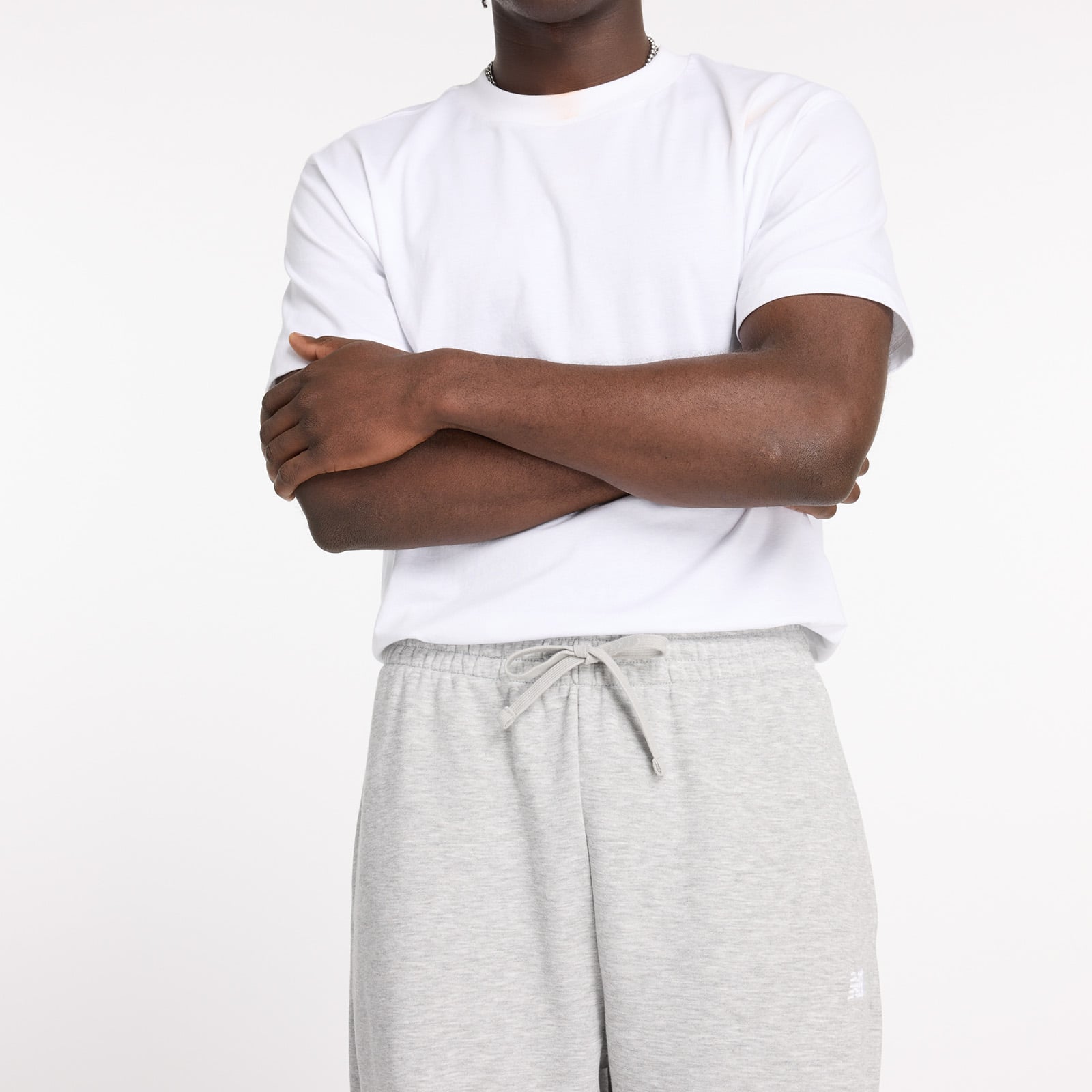 PANTALÓN JOGGER HOMBRE SPORT ESSENTIALS FRENCH TERRY GRIS V2 - 4