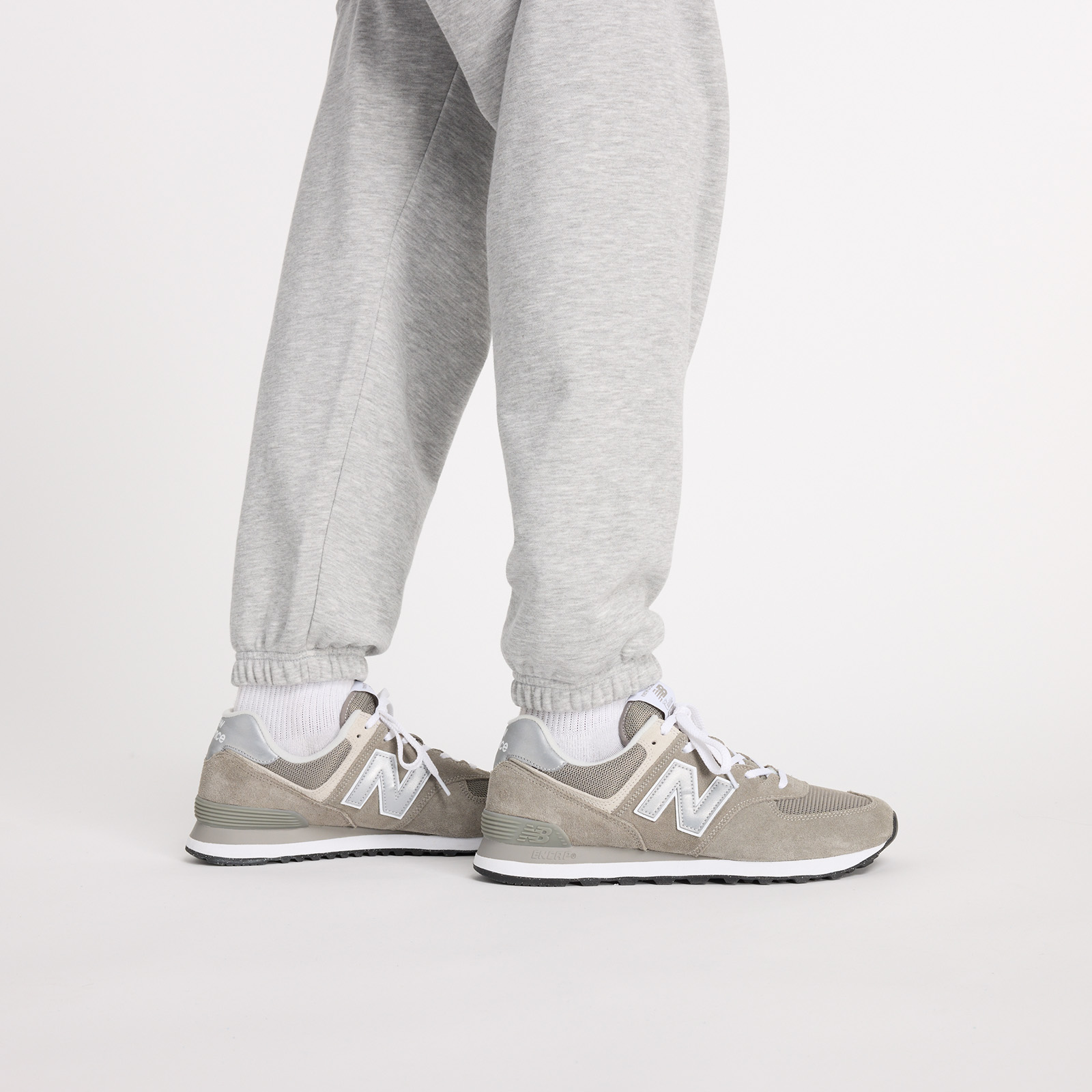 PANTALÓN JOGGER HOMBRE SPORT ESSENTIALS FRENCH TERRY GRIS V2 - 5