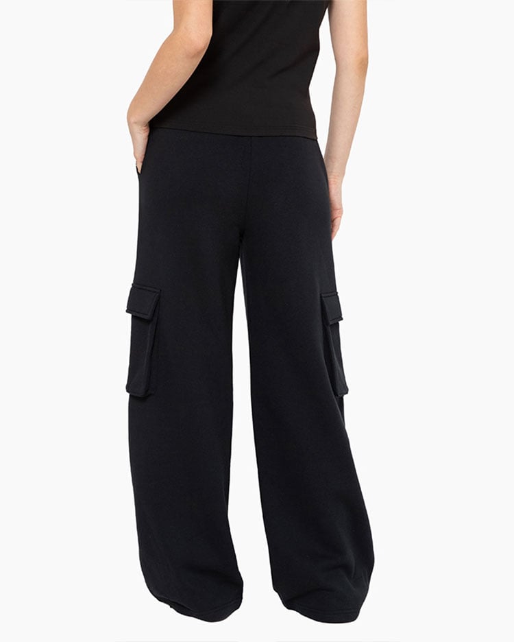 BUZO MUJER CARGO FLARE NEGRO V1 - 2