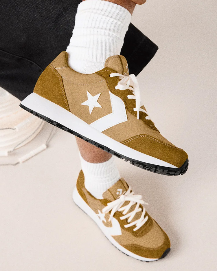 ZAPATILLAS HOMBRE CONVERSE OMEGA TRAINER BEIGE V2 - 2