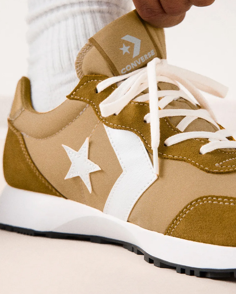 ZAPATILLAS HOMBRE CONVERSE OMEGA TRAINER BEIGE V2 - 4