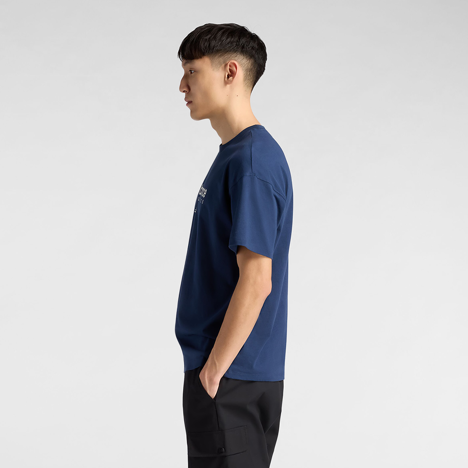 POLO HOMBRE LINEAR GRAPHIC NEGRO V2 - 2