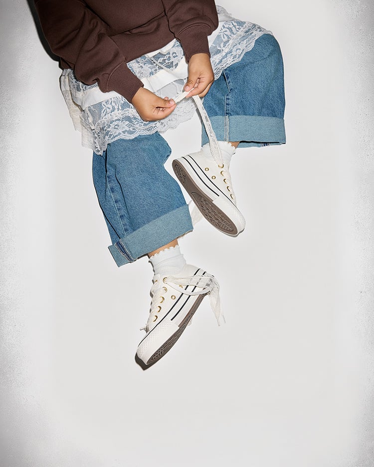 ZAPATILLAS CHUCK TAYLOR EVA LIFT PLATFORM LACE CREMA - 2