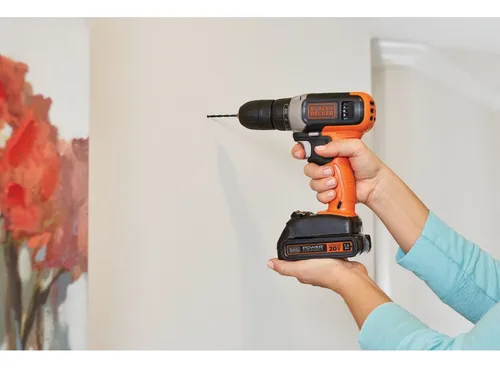 TALADRO ATORNILLADOR 10MM 20V BLACK AND DECKER BCD702C1-AR COLOR NARANJA - 5