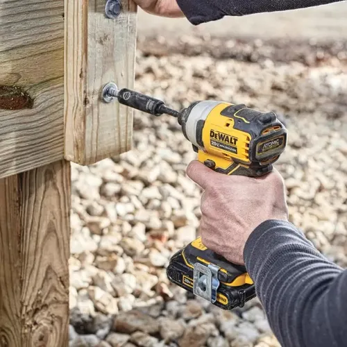 ATORNILLADOR DE IMPACTO 1/4' HEX 20V XR 2 BAT Y CARG DEWALT - 5