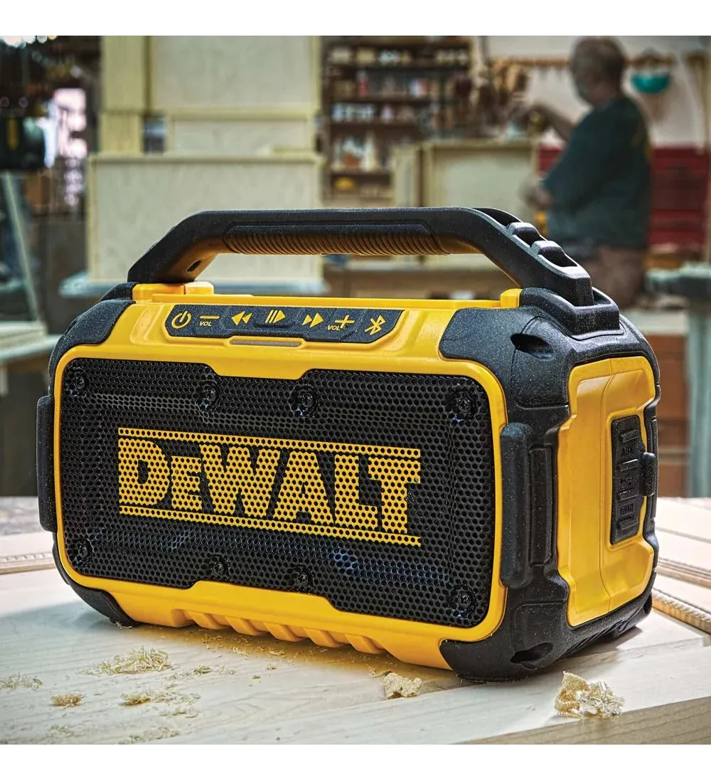 PARLANTE ALTAVOZ 12V / 20V MAX CON BLUETOOTH DEWALT DCR010 - 7