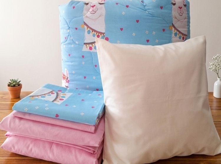 EDREDÓN LUJO 1.5 PLAZAS CELESTE ESTAMPADO REVERSIBLE CON JUEGO DE SÁBANAS 5 PIEZAS - 4