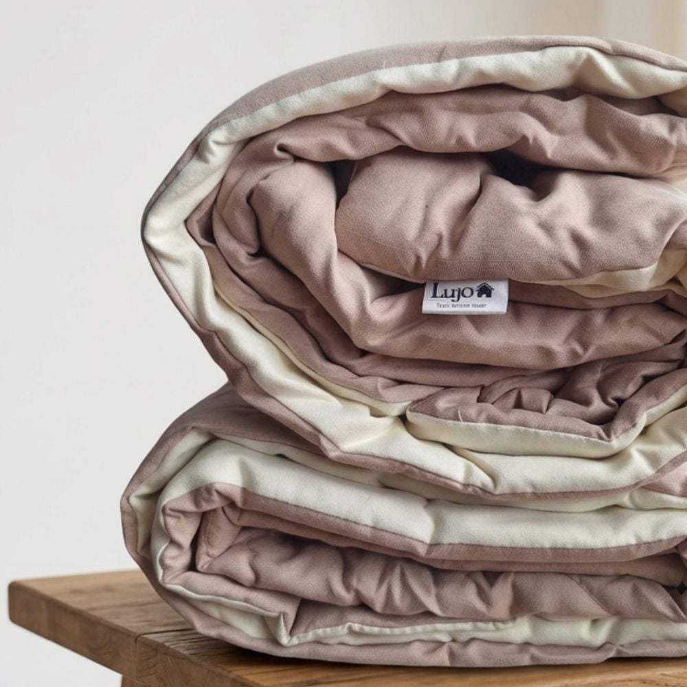 EDREDÓN LUJO 1.5 PLAZAS BEIGE Y CREMA REVERSIBLE CON JUEGO DE SÁBANAS 5 PIEZAS - 3