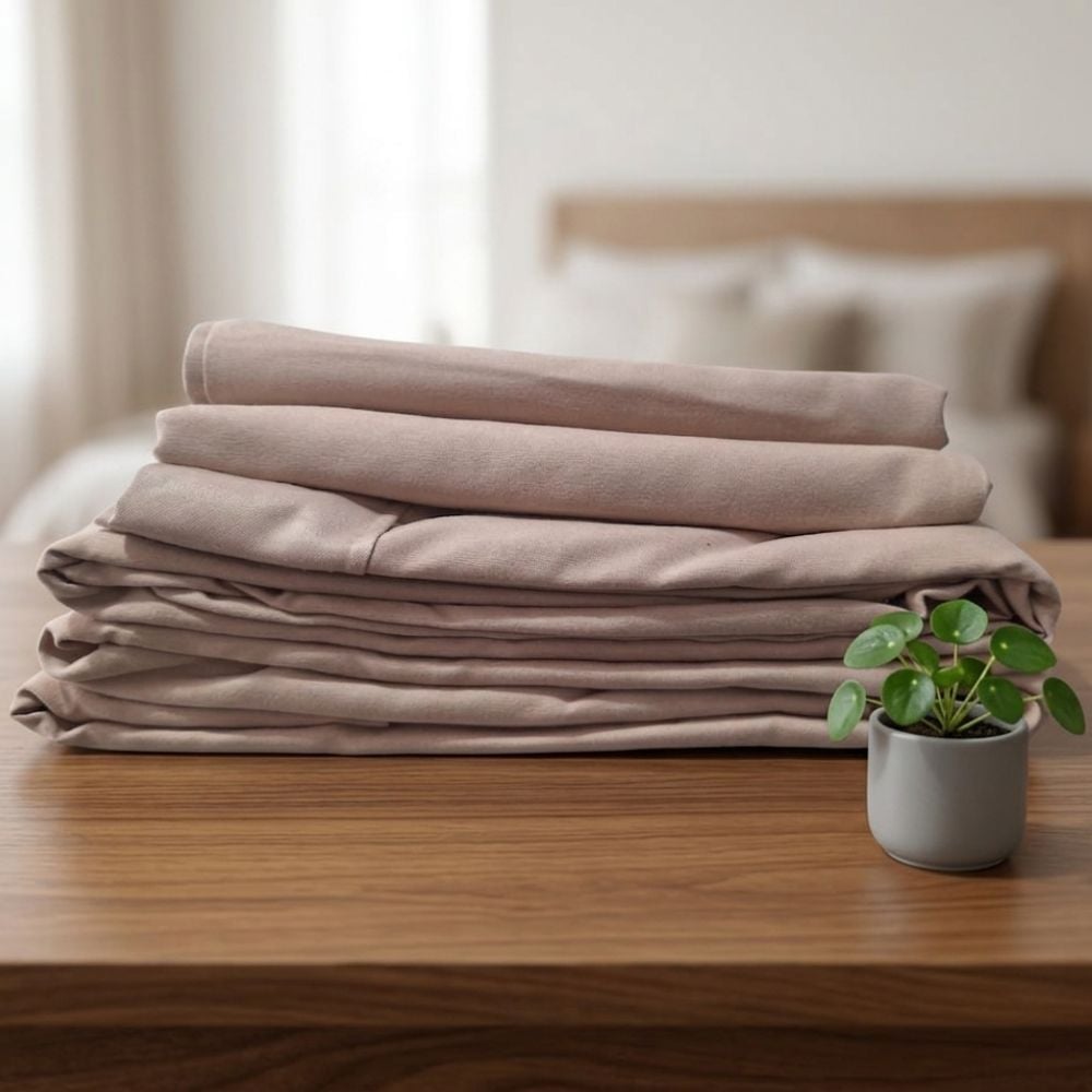 EDREDÓN LUJO 1.5 PLAZAS BEIGE Y CREMA REVERSIBLE CON JUEGO DE SÁBANAS 5 PIEZAS - 4