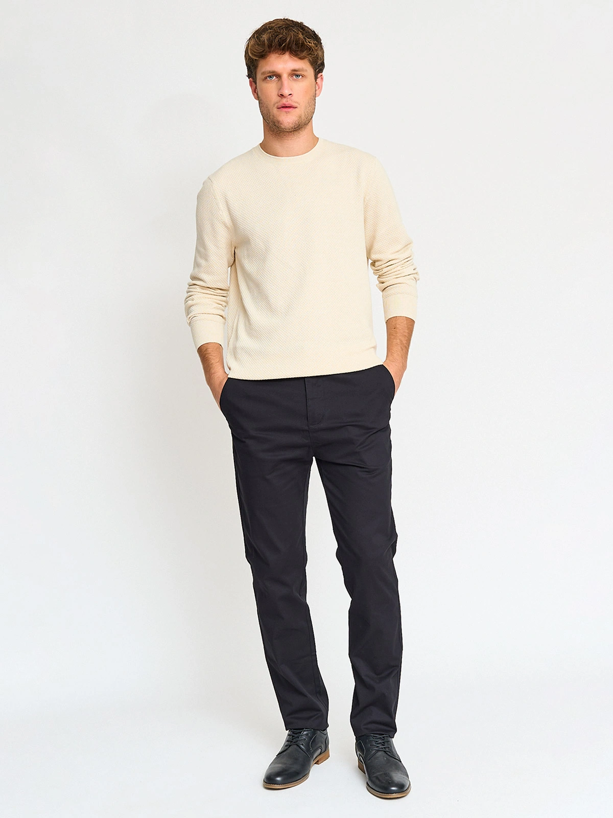 PANTALÓN SKINNY HOMBRE KENNETH STEVENS BÁSICO - 4